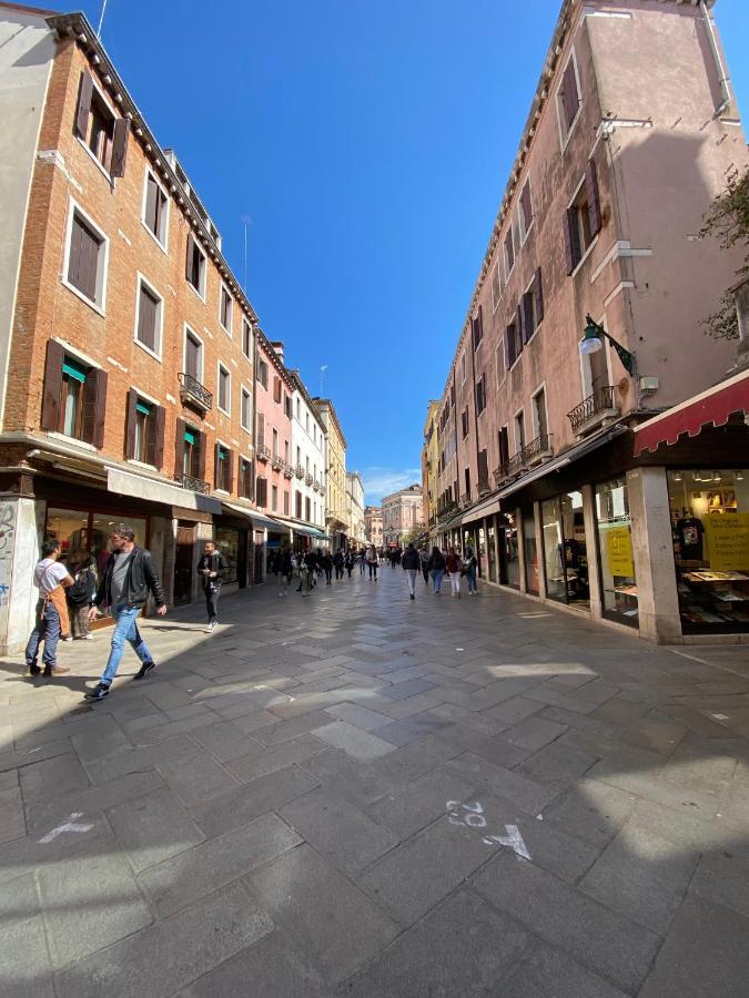Friari Suite-Luxury Apt. Close To Rialto Bridge Venedig Exteriör bild